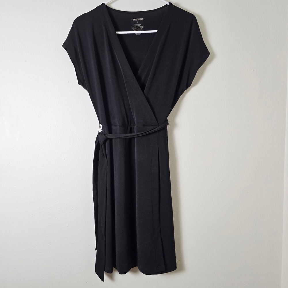 Nine West Dress Womens Small Black Short Sleeve NWT V Neck Mini Tie Waist